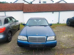 Blau Gebraucht 1997 Mercedes C180 Limousine | 1.200 € (Superpreis)