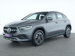 Mountaingrau Gebraucht 2023 Mercedes GLA200 Style SUV | 30.415 € (Guter Preis)