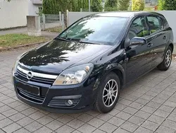 Schwarz Gebraucht 2006 Opel Astra Edition+ Limousine | 2.150 € (Guter Preis)