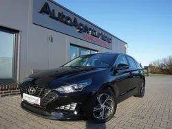 Schwarz Gebraucht 2023 Hyundai i30 Limousine | 18.850 € (Fairer Preis)