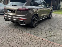 Andere außenfarben Gebraucht 2015 Porsche Cayenne S Edition SUV | 41.999 €