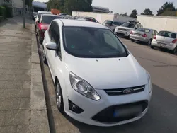 Weiß Gebraucht 2013 Ford C-MAX Van / Kleinbus | 7.900 €