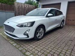 Frost weiß Gebraucht 2020 Ford Focus Kombi | 8.800 € (Guter Preis)