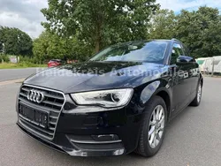 Schwarz Gebraucht 2015 Audi A3 Sportback Attraction Limousine | 12.500 € (Guter Preis)