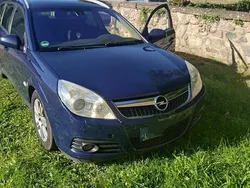 Blau Gebraucht 2008 Opel Vectra Kombi | 2.490 € (Fairer Preis)