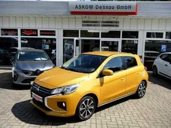 Gelb Neu 2025 Mitsubishi Space Star Select+ Limousine | 16.980 €