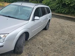 Silber Gebraucht 2002 Ford Mondeo Ghia Kombi | 2.350 € (Fairer Preis)