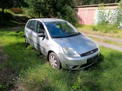 Grau Gebraucht 2002 Ford Fiesta Kleinwagen | 650 € (Superpreis)