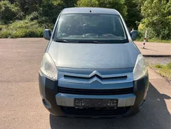 Grau Gebraucht 2011 Citroën Berlingo Van / Kleinbus | 4.950 € (Fairer Preis)