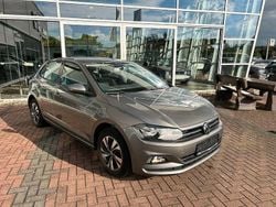 Grau Gebraucht 2021 VW Polo Comfortline Limousine | 14.990 € (Fairer Preis)