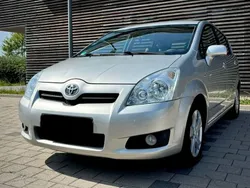 Grau Gebraucht 2007 Toyota Corolla Verso Van / Kleinbus | 4.790 € (Guter Preis)