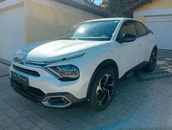 Weiß Gebraucht 2024 Citroën C4 PureTech Limousine | 16.680 € (Guter Preis)