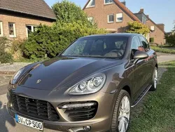 Gebraucht 2011 Porsche Cayenne Turbo SUV | 29.500 € (Etwas zu teuer)