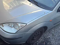 Silber Gebraucht 2003 Ford Focus Limousine | 1.000 € (Guter Preis)