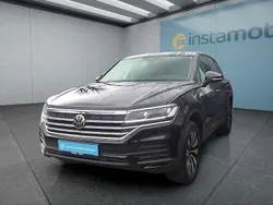 Schwarz Gebraucht 2024 VW Touareg SUV | 56.149 € (Guter Preis)