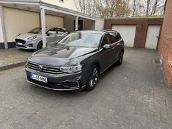 Grau Gebraucht 2021 VW Passat GTE Kombi | 19.299 € (Superpreis)