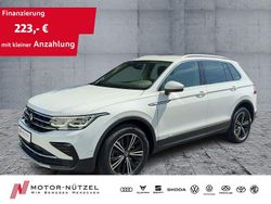 Weiß Gebraucht 2022 VW Tiguan Elegance SUV | 24.450 € (Superpreis)