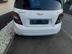 Weiß Gebraucht 2011 Chevrolet Aveo SUV | 3.399 €
