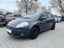 Grau Gebraucht 2010 Fiat Grande Punto Kleinwagen | 1.999 € (Fairer Preis)
