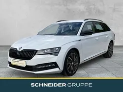 Weiss Gebraucht 2022 Skoda Superb SportLine Kombi | 33.290 € (Fairer Preis)