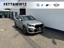 Spacesilber metallic Neu 2025 BMW X1 M Sport SUV | 50.790 € (Teuer)