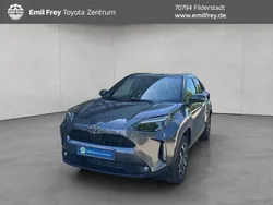 Marlingrau metallic Neu 2025 Toyota Yaris Cross SUV | 29.760 €