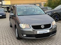 Grau Gebraucht 2009 VW Touran Van / Kleinbus | 4.999 € (Fairer Preis)