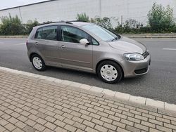 Braun Gebraucht 2012 VW Golf VI Limousine | 6.499 € (Guter Preis)