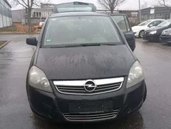 Schwarz Gebraucht 2009 Opel Zafira Edition Van / Kleinbus | 2.100 € (Superpreis)
