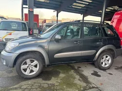 Grau Gebraucht 2003 Toyota RAV4 Executive SUV | 2.790 € (Fairer Preis)