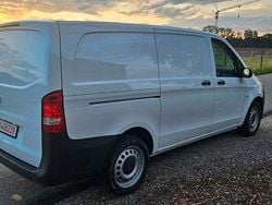Arktikweiss Gebraucht 2021 Mercedes Vito Van / Kleinbus | 22.900 €