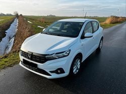 Weiß Gebraucht 2021 Dacia Sandero Comfort Kleinwagen | 12.490 € (Guter Preis)