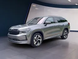 Graphitegrau metallic Gebraucht 2025 Skoda Kodiaq SportLine SUV | 65.990 €