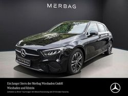 Kosmosschwarz Gebraucht 2024 Mercedes A180 Advanced Limousine | 29.380 € (Fairer Preis)