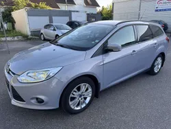 Grau Gebraucht 2011 Ford Focus Trend Kombi | 6.499 € (Fairer Preis)