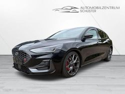 Schwarz Gebraucht 2024 Ford Focus ST Limousine | 36.250 € (Fairer Preis)