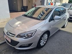 Silber Gebraucht 2014 Opel Astra Edition Limousine | 4.500 € (Superpreis)