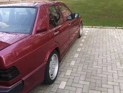 Rot Gebraucht 1989 Mercedes 190 Limousine | 26.600 €