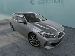 Grau Gebraucht 2023 BMW 120 Sport Line Kleinwagen | 31.700 € (Etwas zu teuer)
