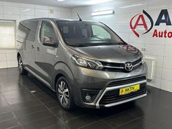 Grau Gebraucht 2022 Toyota Proace Verso Kombi | 29.790 € (Fairer Preis)