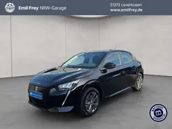 Perla nera schwarz metallic Gebraucht 2023 Peugeot e-208 Active Kleinwagen | 18.665 € (Superpreis)