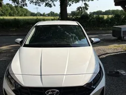 Weiß Gebraucht 2022 Hyundai i20 Select Kleinwagen | 13.500 € (Fairer Preis)