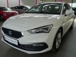 Weiß Gebraucht 2022 Seat Leon ST Style Kombi | 19.649 € (Fairer Preis)