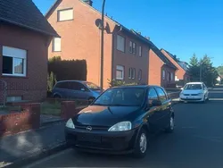 Schwarz Gebraucht 2002 Opel Corsa Kleinwagen | 750 € (Guter Preis)