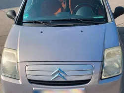 Grau Gebraucht 2003 Citroën C2 Kleinwagen | 1.300 €