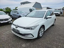 Pure white Gebraucht 2020 VW Golf VIII Kleinwagen | 17.599 € (Fairer Preis)