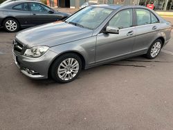 Grau Gebraucht 2011 Mercedes C200 Elegance Limousine | 12.500 € (Fairer Preis)