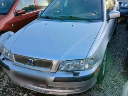 Grau Gebraucht 2001 Volvo V40 Kombi | 499 € (Guter Preis)