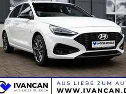 Weiß Neu 2025 Hyundai i30 Advantage Limousine | 22.990 € (Fairer Preis)