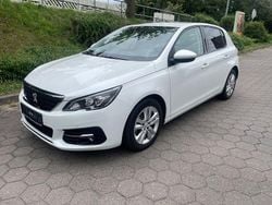 Weiß Gebraucht 2018 Peugeot 308 Allure Limousine | 10.999 € (Guter Preis)